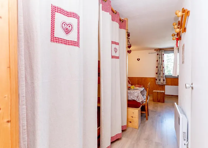 Les Marmottes Apartment